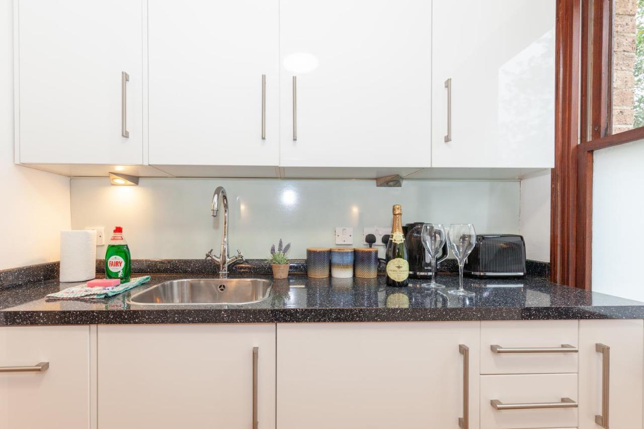 Vibrant & Bright City Centre Apartment! 牛津 外观 照片